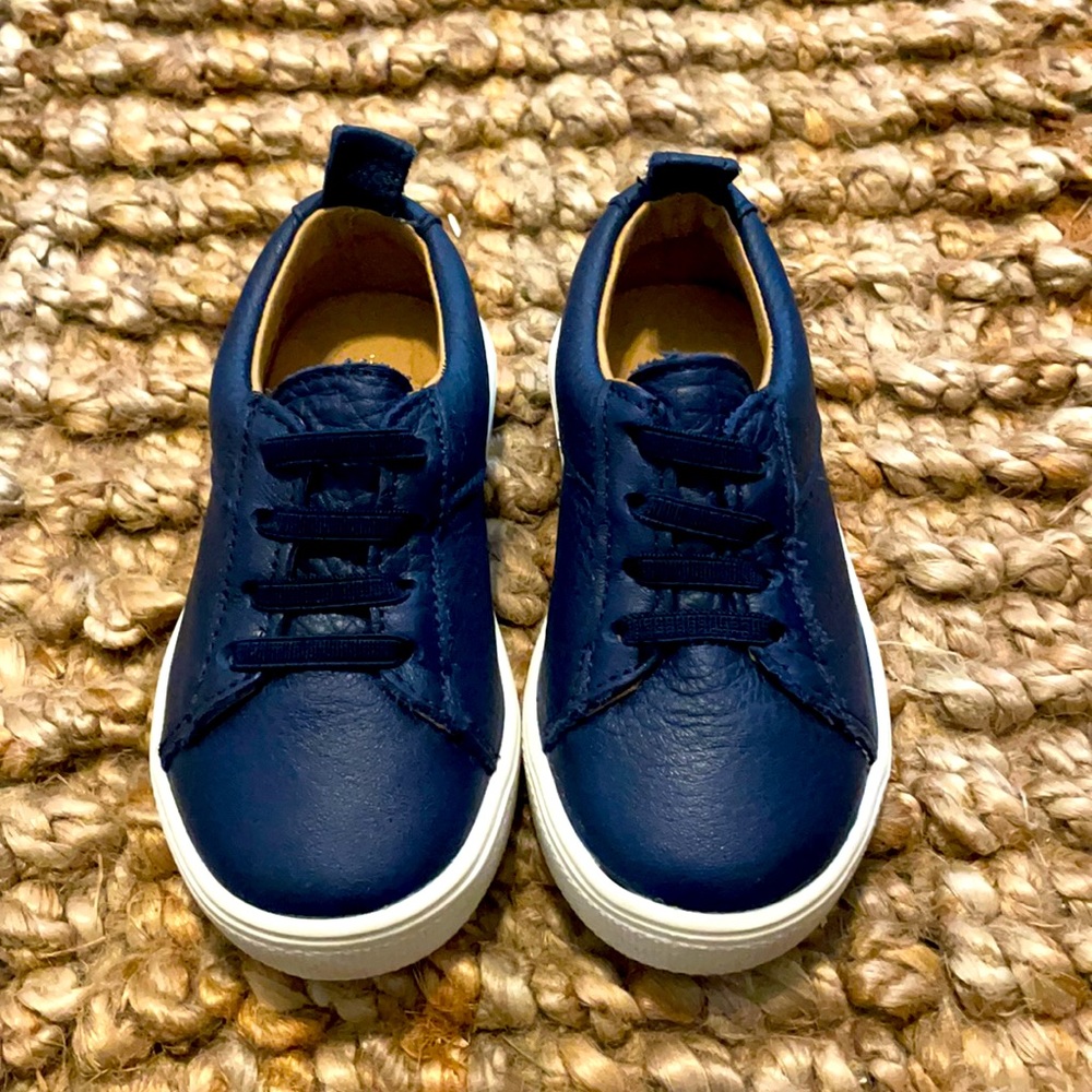 Freshly Picked Navy Classic Lace Up Sneaker